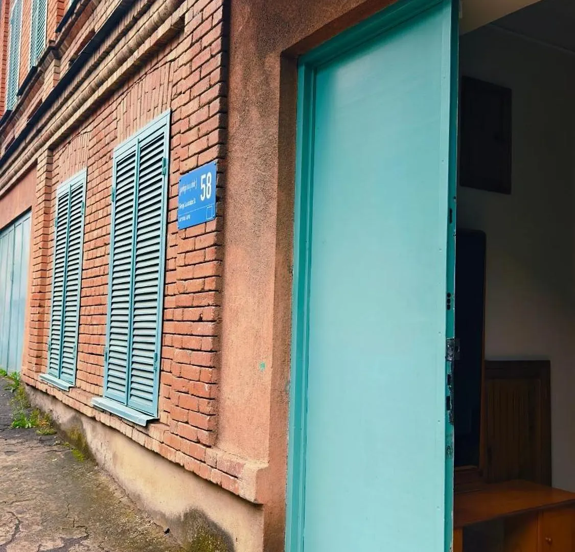 Long Tree Hostel - Comfy Mattress
