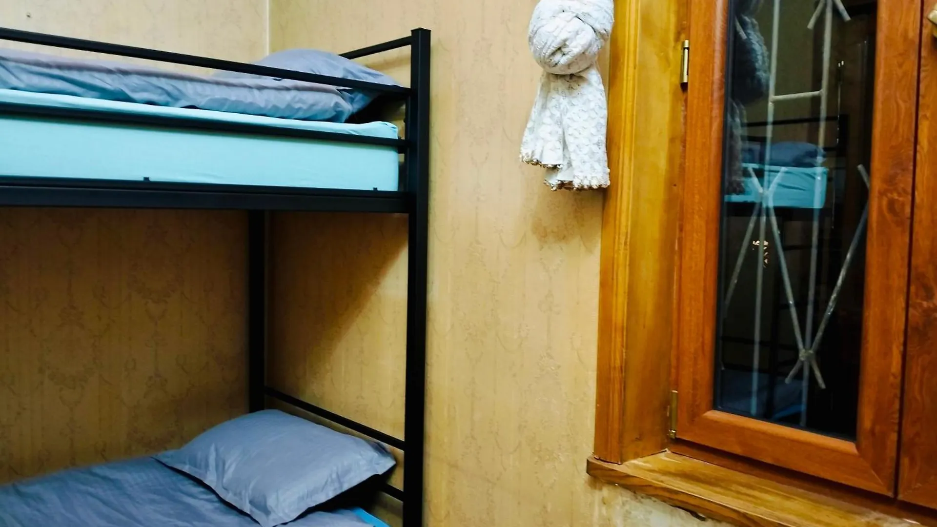 Long Tree Hostel - Comfy Mattress Tbilisi 0*,