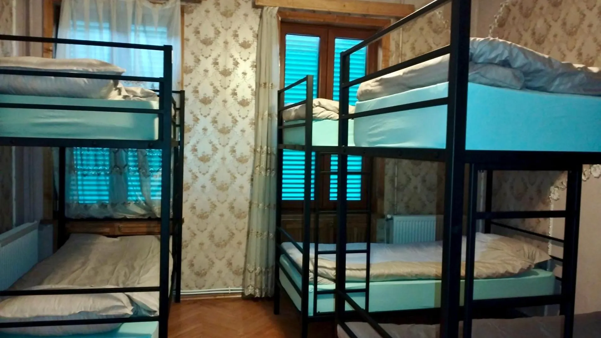 Hostel Comfy Mattress 0*, Tbilisi Georgië
